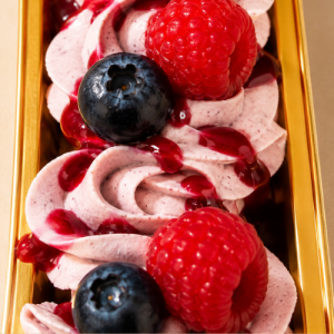 VANILLA berry bliss fruit cake, Cake loaf, Cakella, Bakery Cape Town, Cake shop, Berry cake, Fruit cake, Cake loaves, VANILLA cake